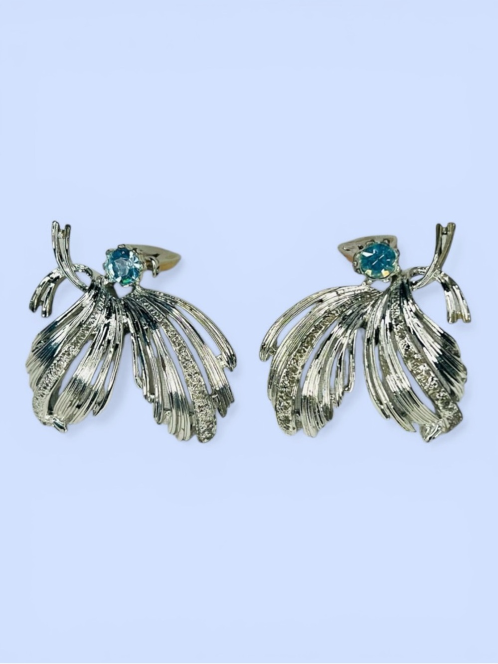 Vintage Emmons Clip-on Earrings Silver-tone Textured Swirl Leaf Blue Rhinestone